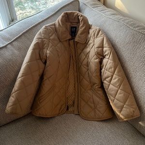 Little Girls size 6-7 S GAP quilted zippered beige spring jacket.